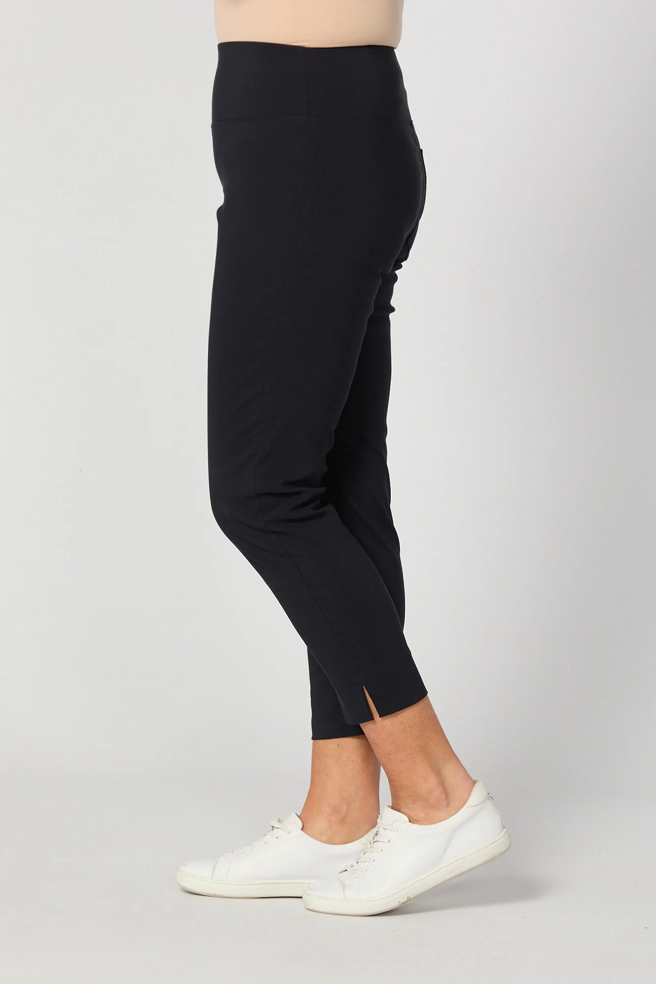 Canterbury 7/8 Basque Pocket Pant - Image 4