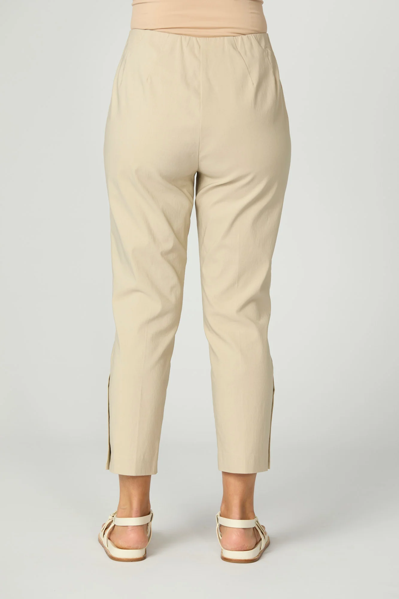 Chaucer 7/8 Button Hem Pant - Image 5