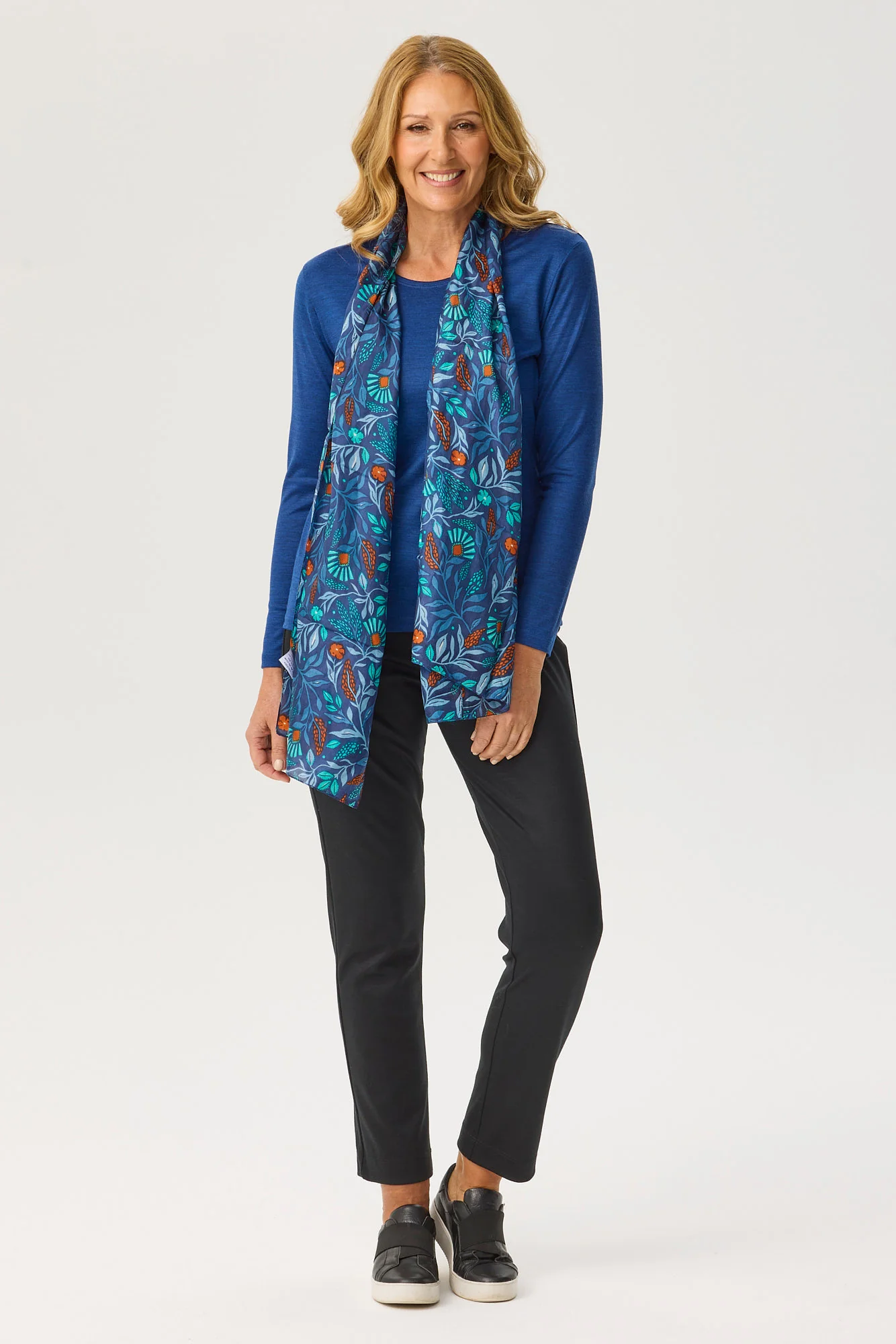 Hedrena Classic Long Sleeve Tee - Image 2