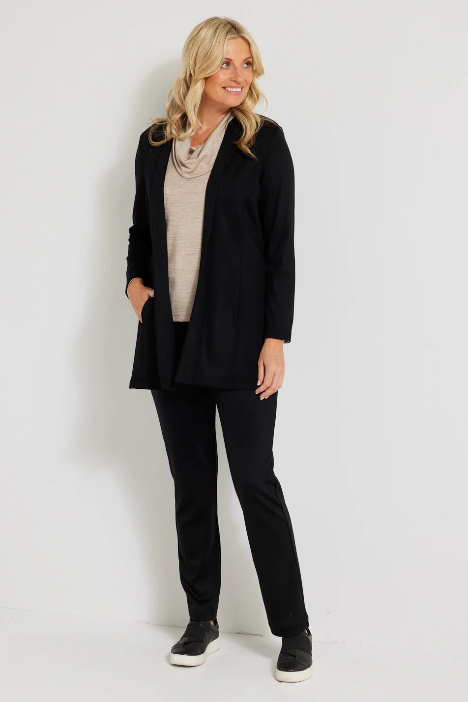 Hedrena Interlock Swing Cardigan - Image 3