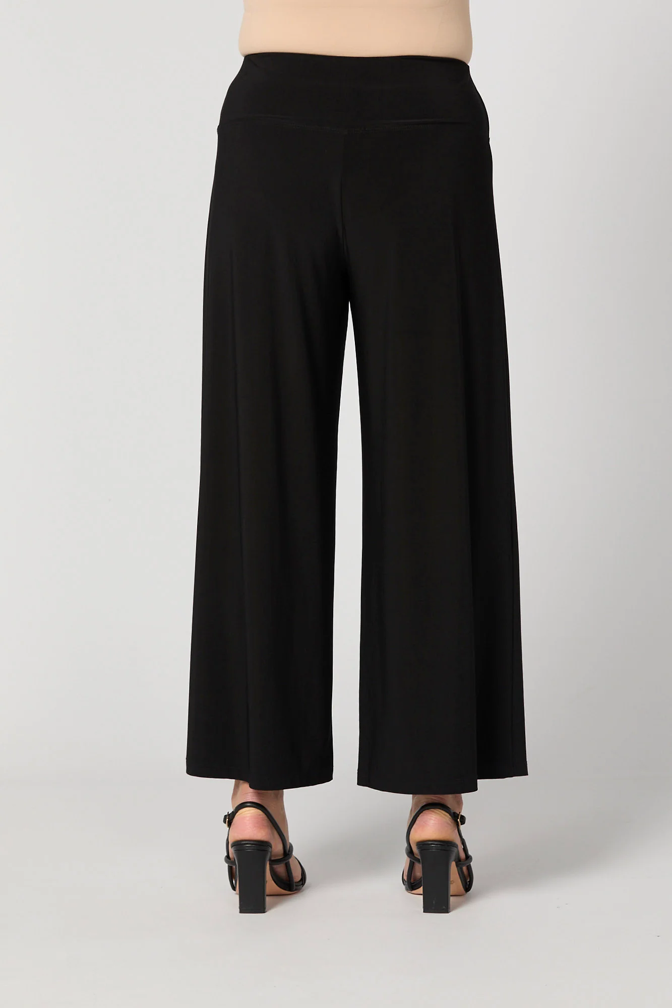 Hush 7/8 Wide Leg Pant - Image 5