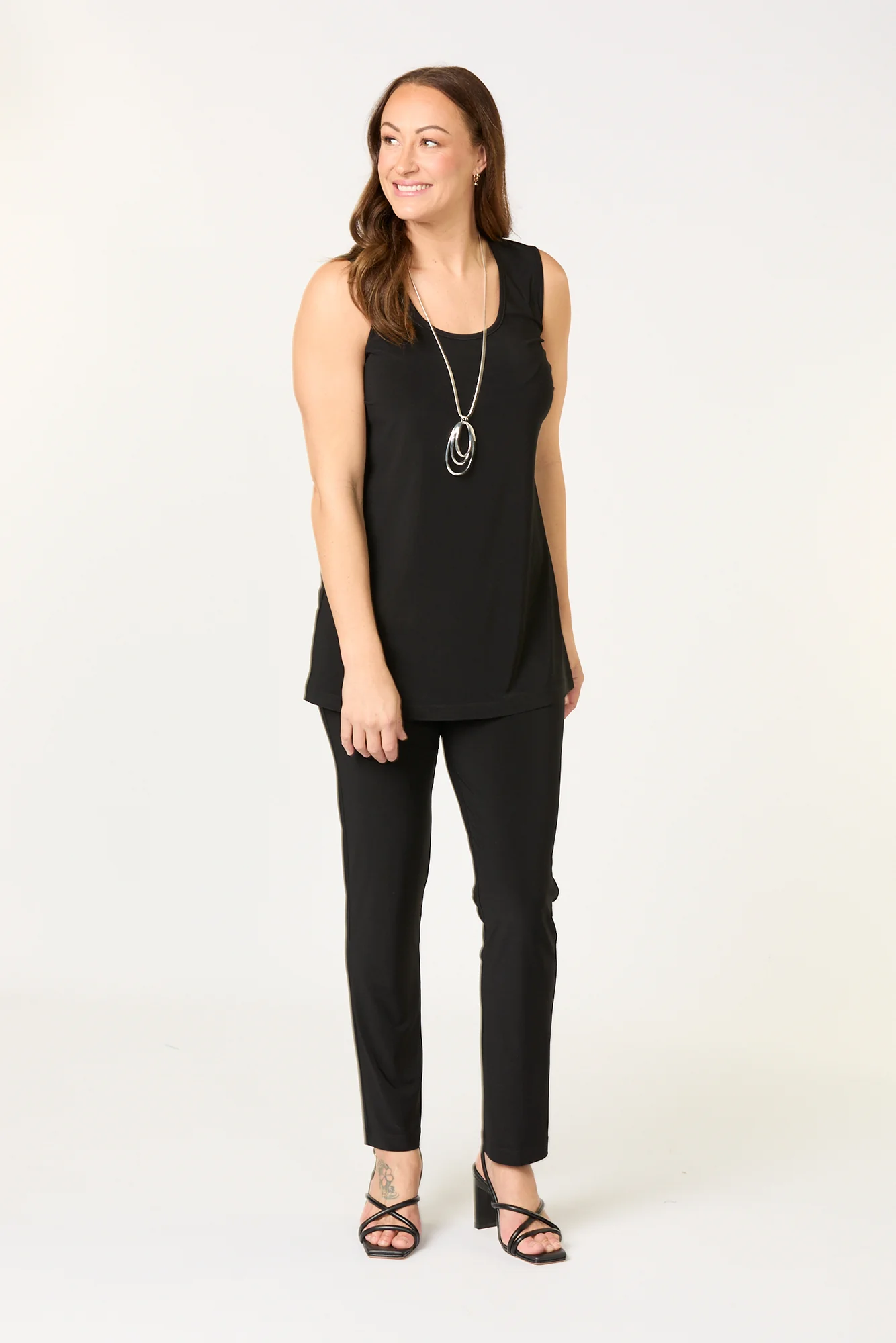 Hush Long Length Singlet - Image 4
