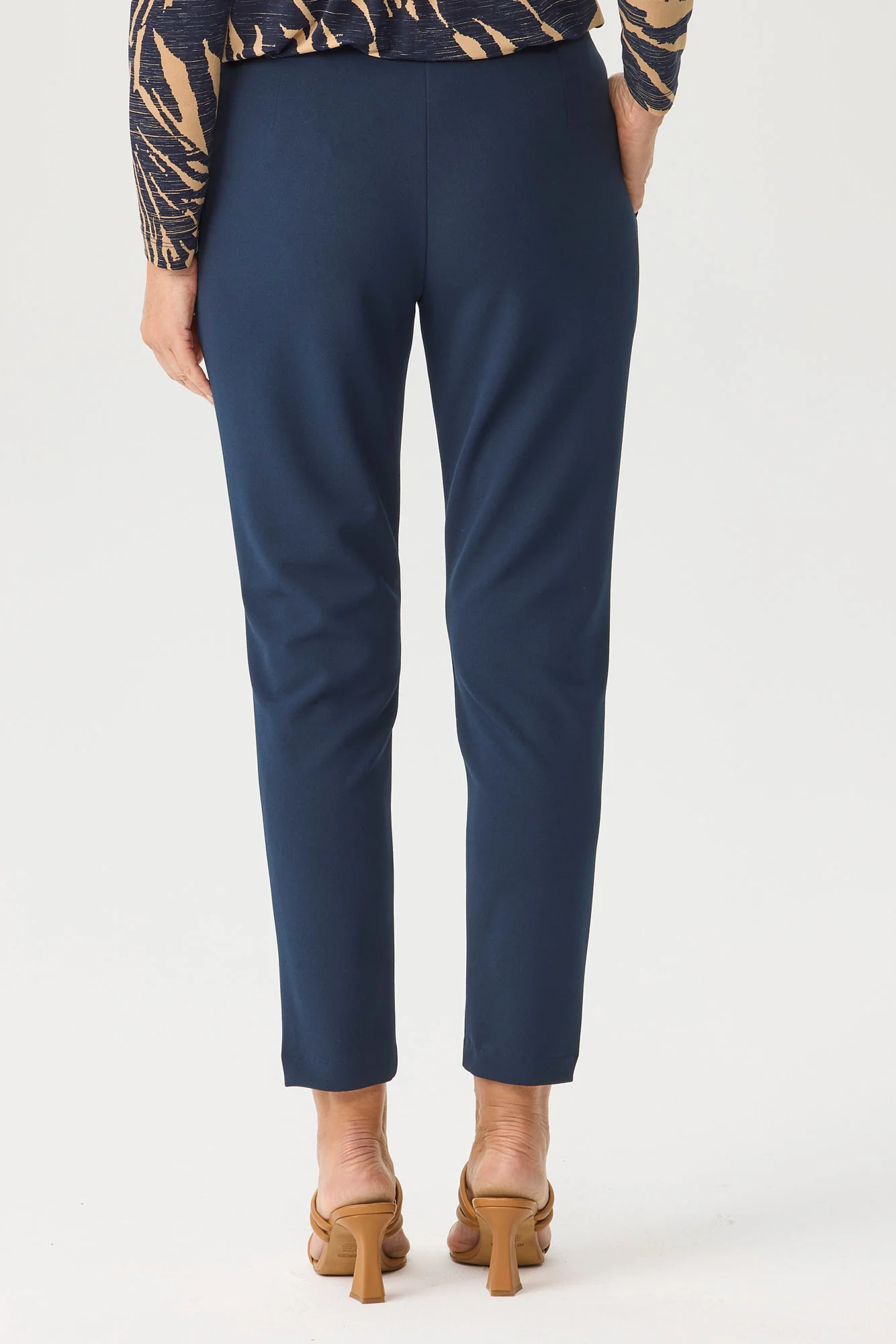 Hyatt Pant With Pockets - Image 3