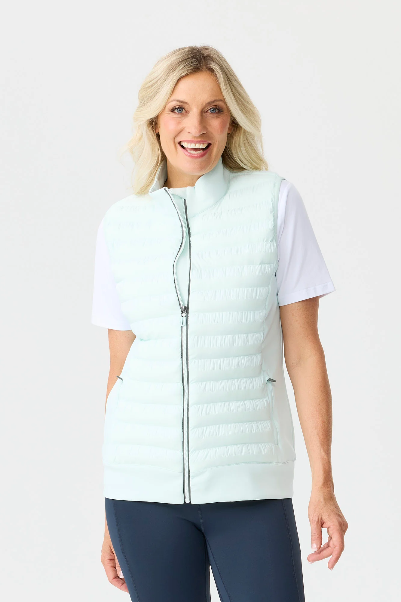 Hybrid Quilted Zip Vest - Image 3