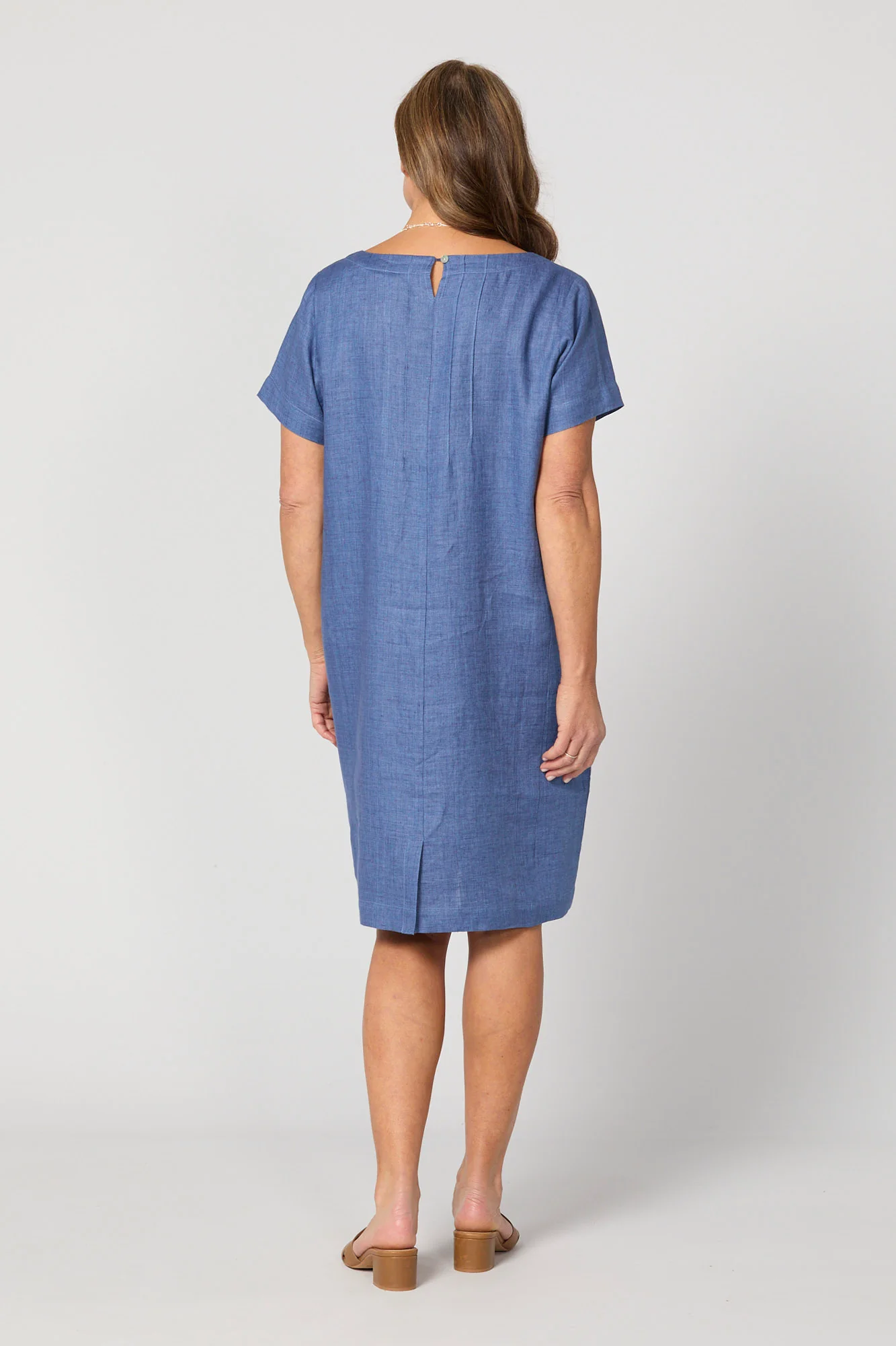 Lisa Linen Short Sleeve Pintuck Dress - Image 4