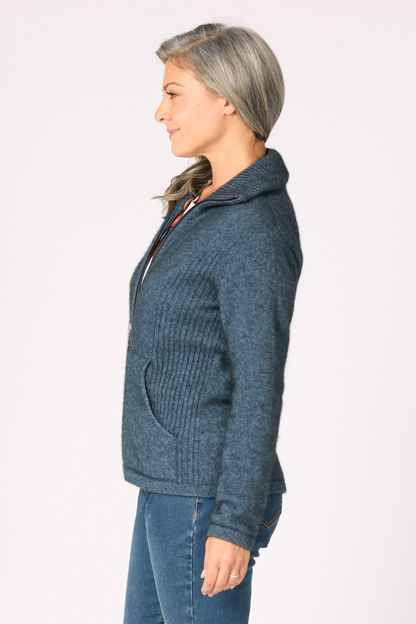 Market Day Possum Zip Cardigan - Image 4