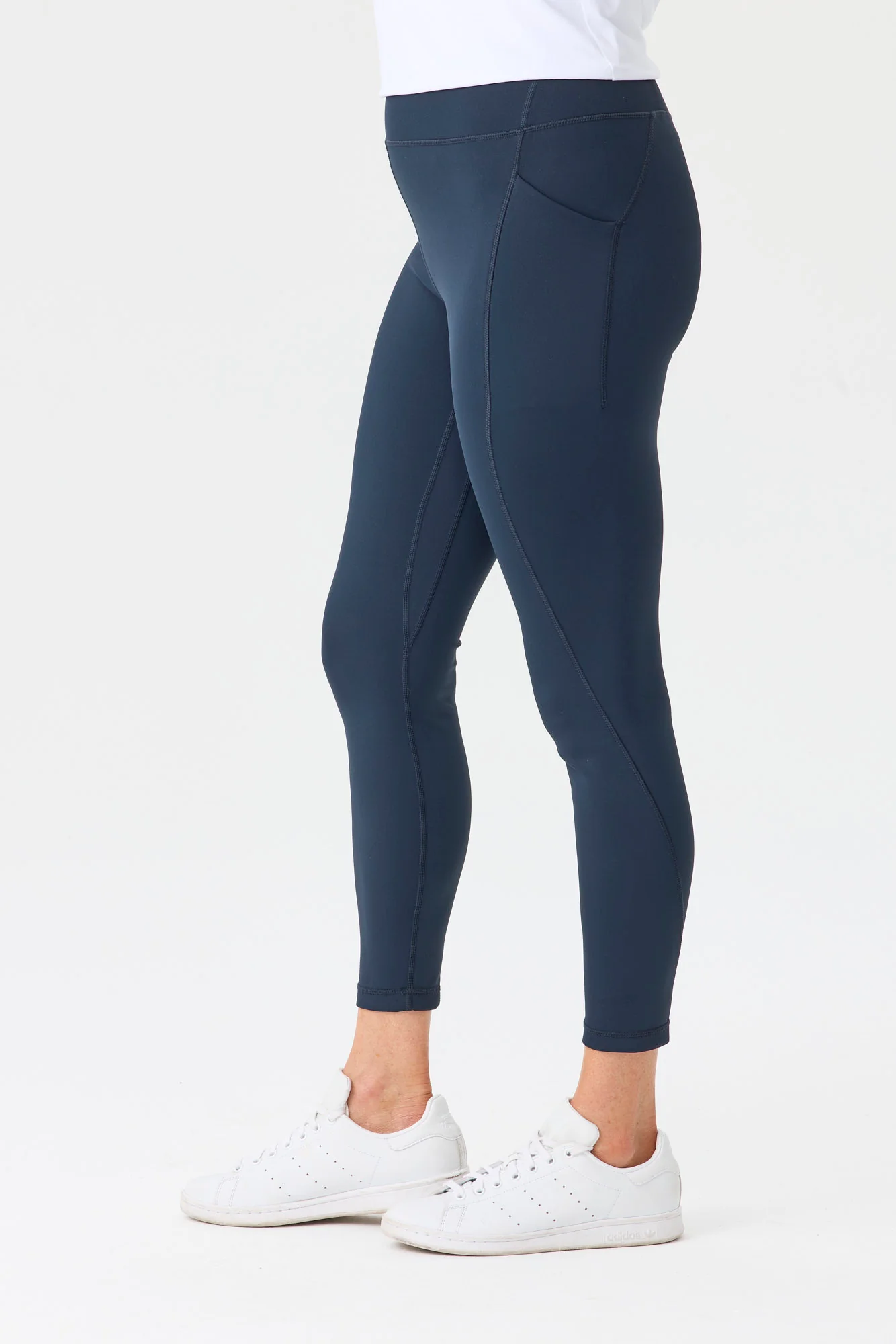 On The Go Pocket Legging - Image 4