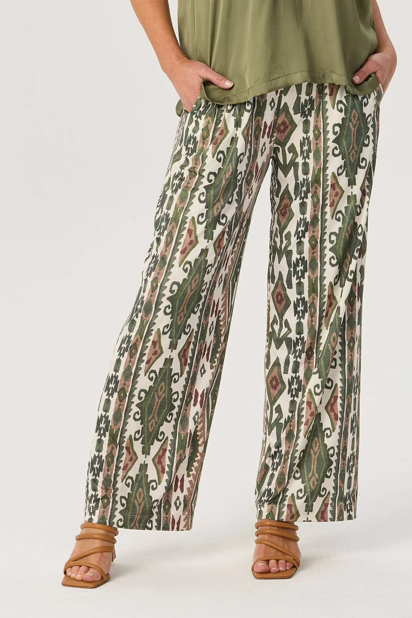 Peru Pull On Pant
