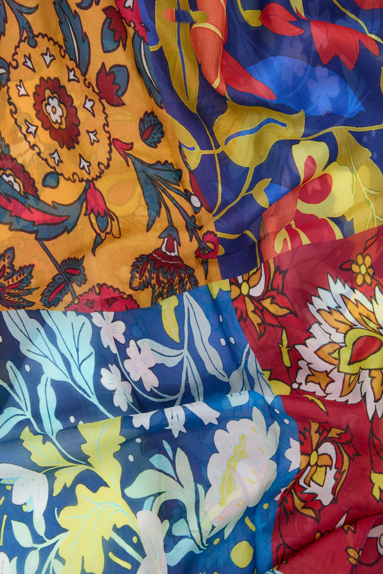 Sien Silk Scarf - Image 5