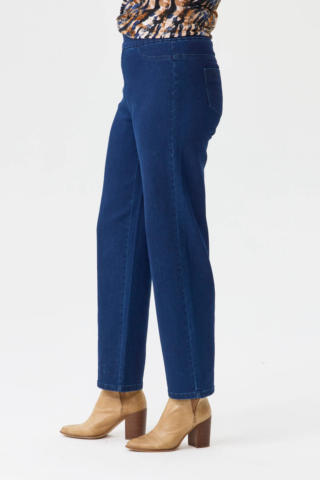 Suzy Straight Leg Pull On Jean - Image 4
