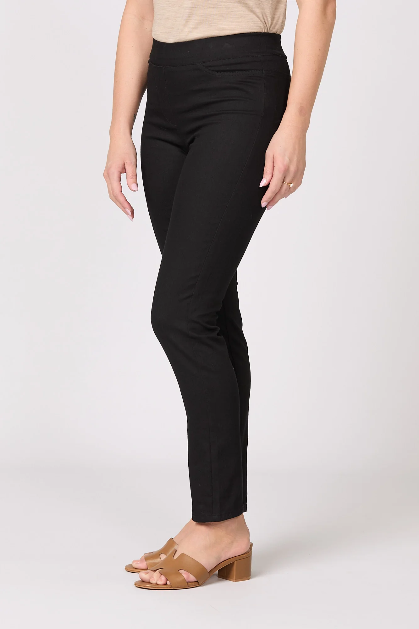 Suzy Stretch Long Pull On Jean - Image 3