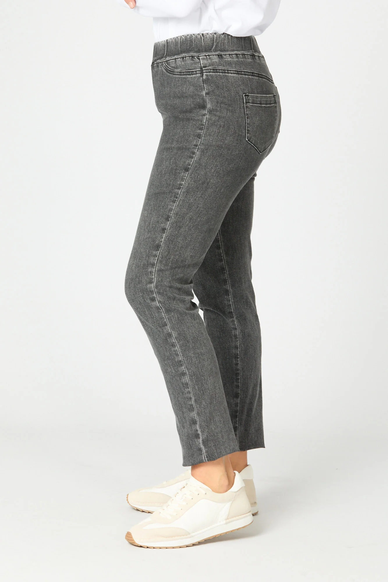 Suzy Stretch Long Pull On Jean - Image 3