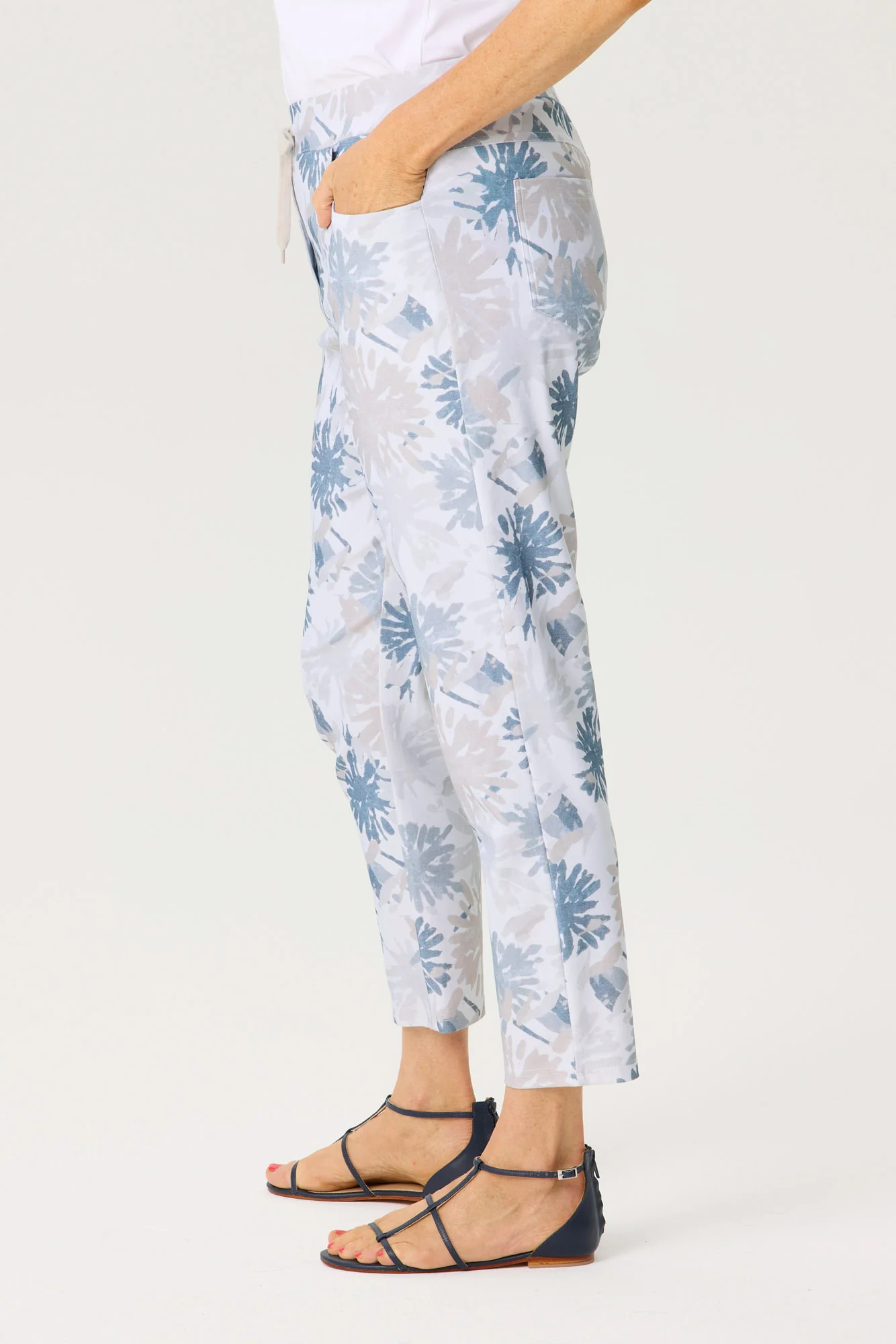 Umbria 7/8 Print Stretch Pant - Image 4