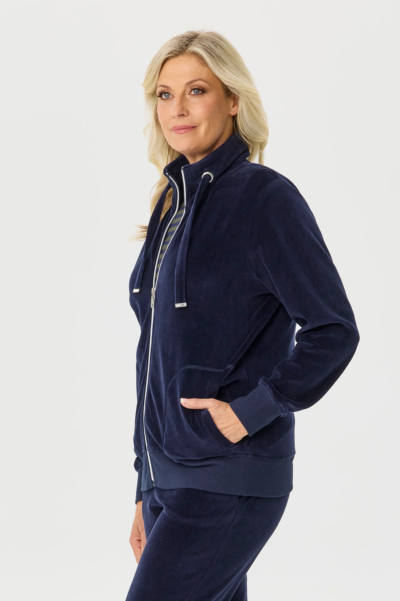Valley Zip Up Velour Jacket - Image 4