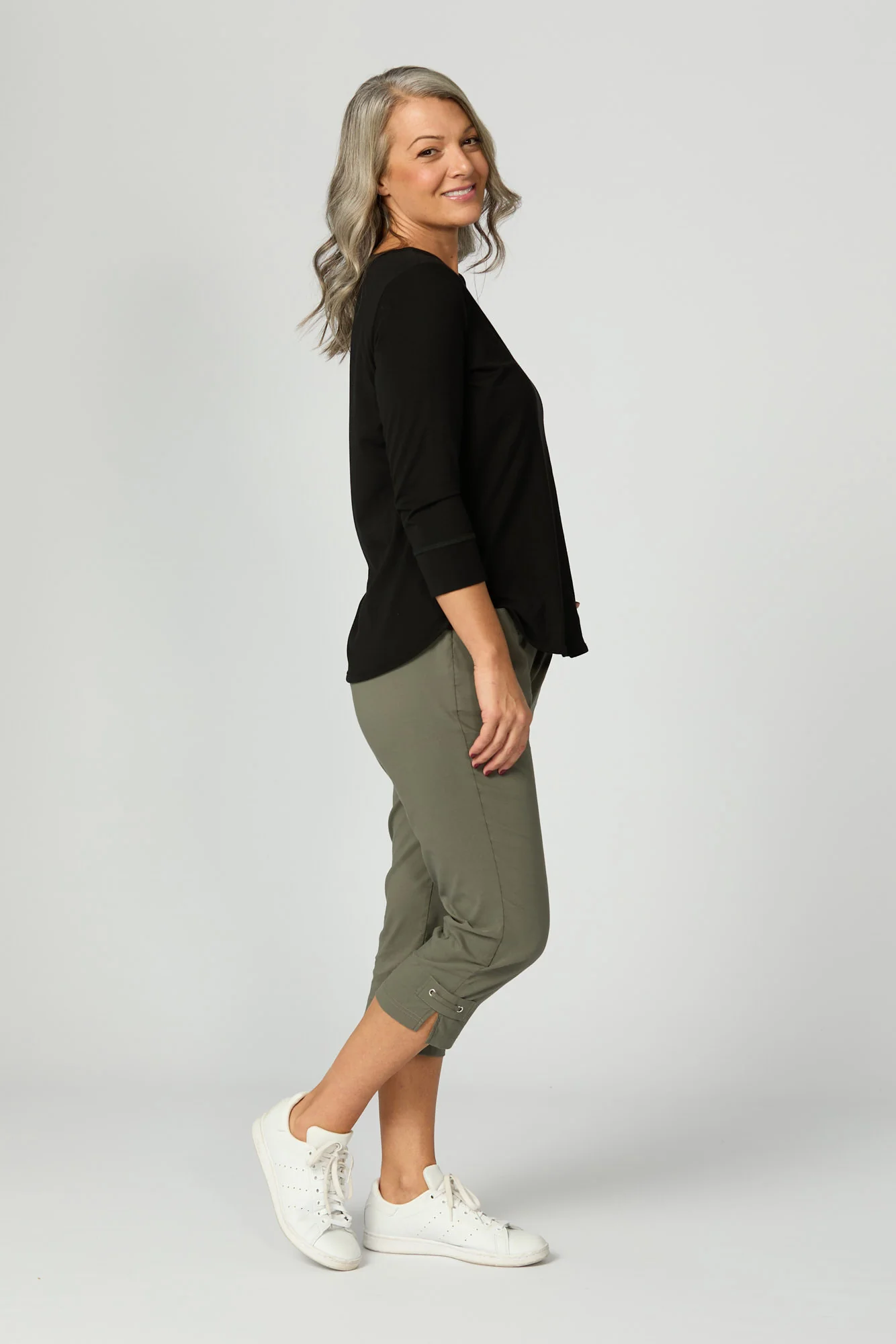 Vibe Stretch Eyelet Crop Pant - Image 5