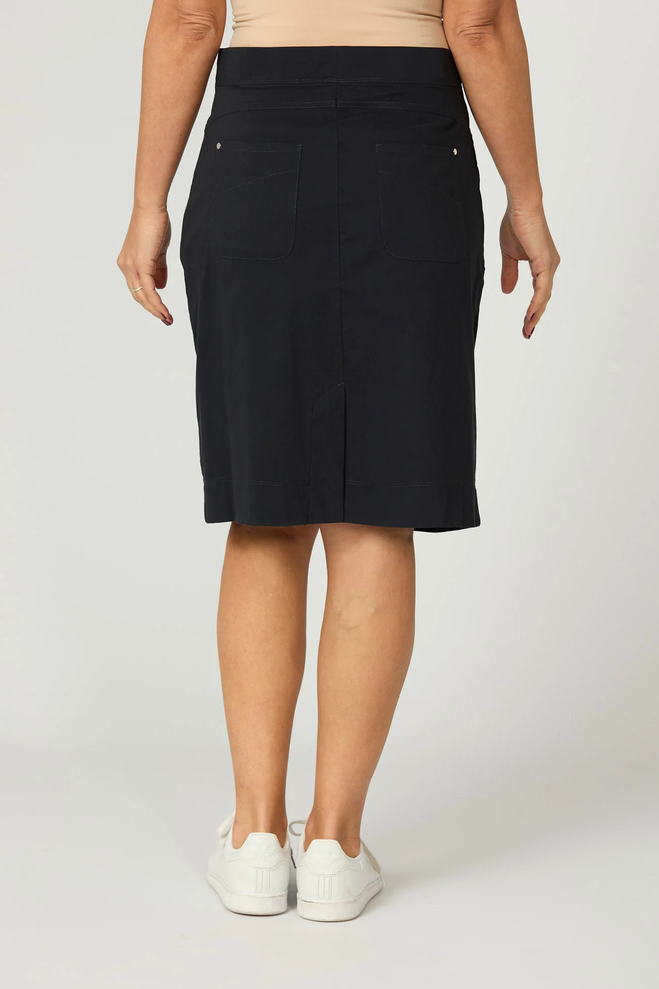 Vibe Stretch Pull On Pocket Skirt - Image 3