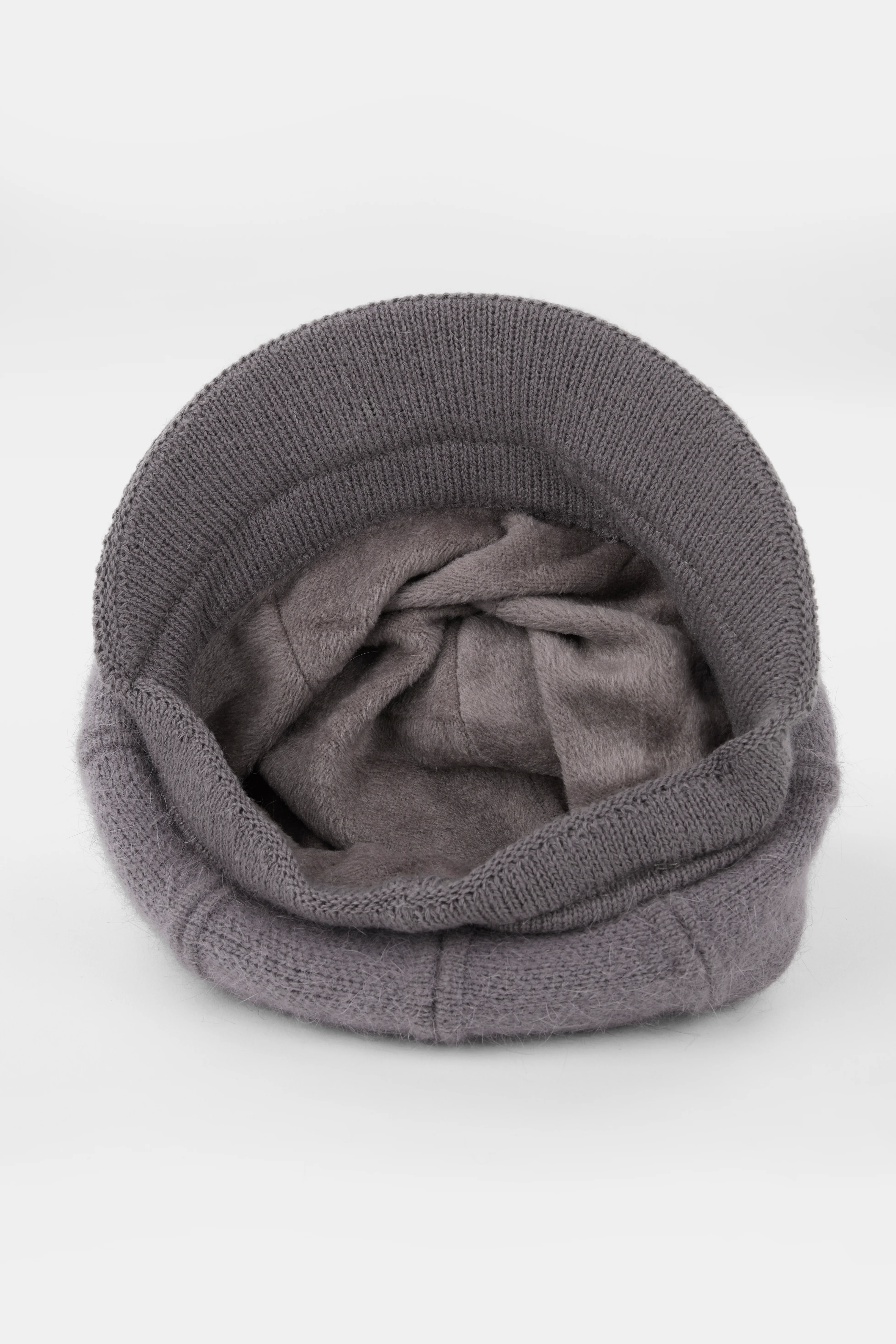 Wren Peaked Knit Hat - Image 3